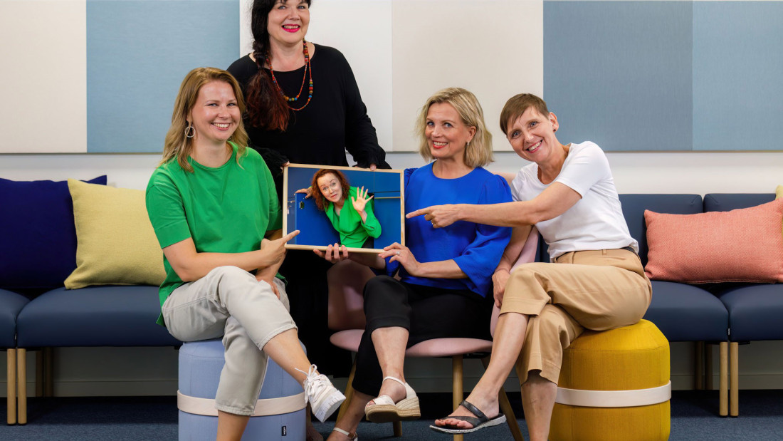 Hymyilevät Nepsy-kouluttajat Hanna Halminen, Maarit Sorjonen, Piia Virtanen, Tuula Niskanen ja Virpi Jussila.